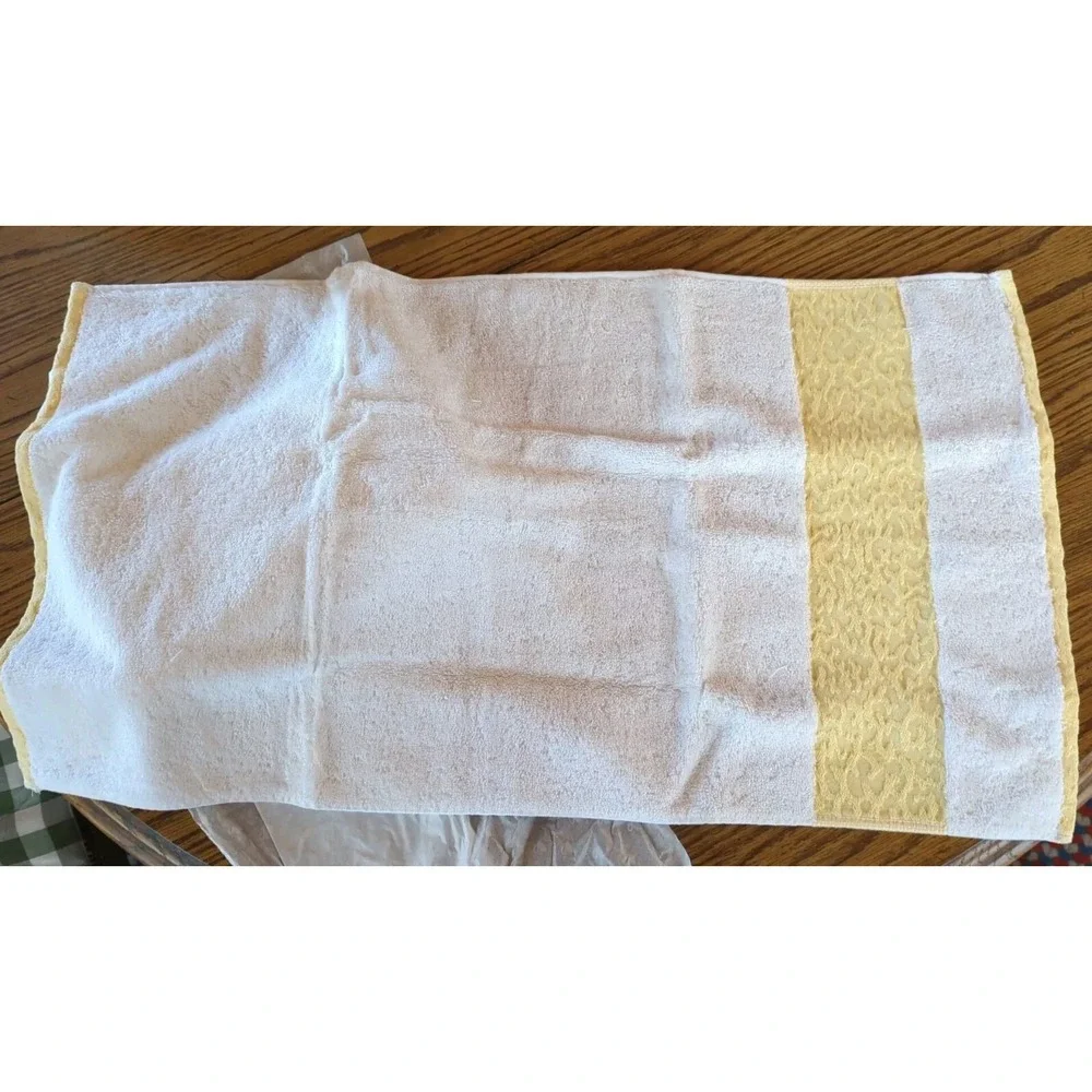 2 New Vintage Yves Delorme‎ 15 X 28